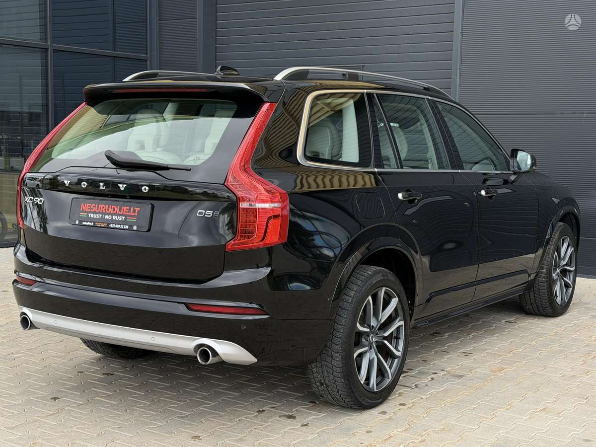 Volvo XC90 - 5