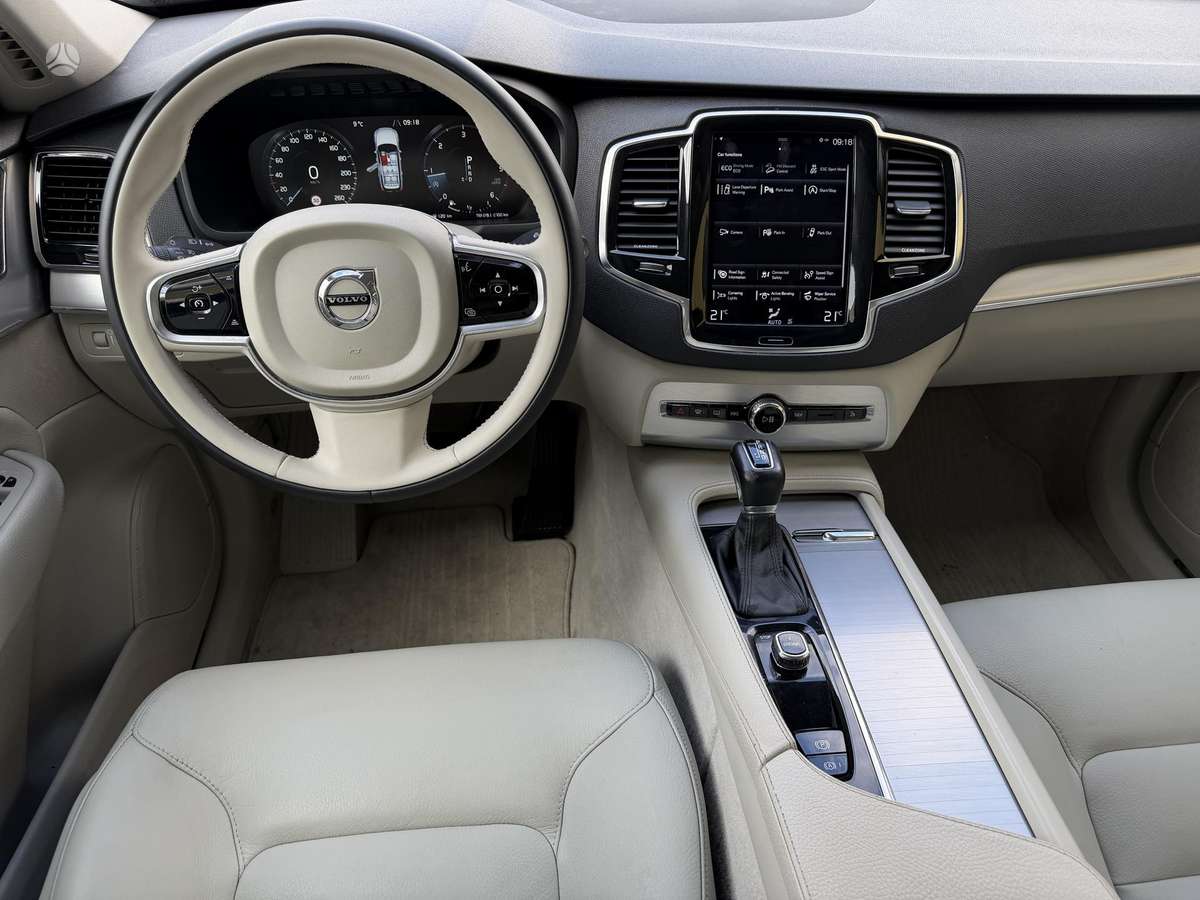 Volvo XC90 - 10