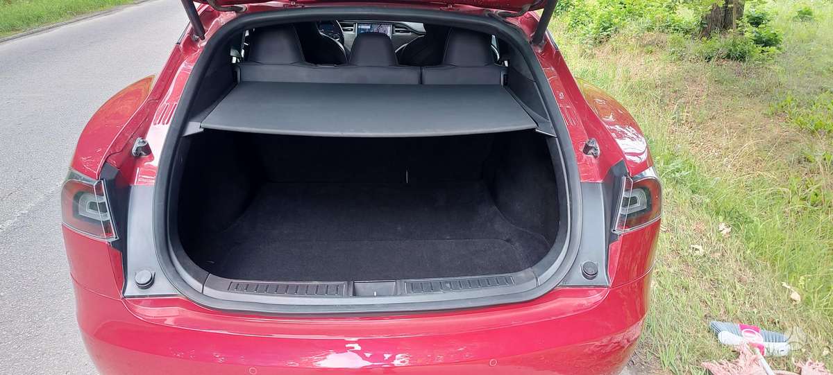 Tesla Model S, 90 kWh, saloon / sedan