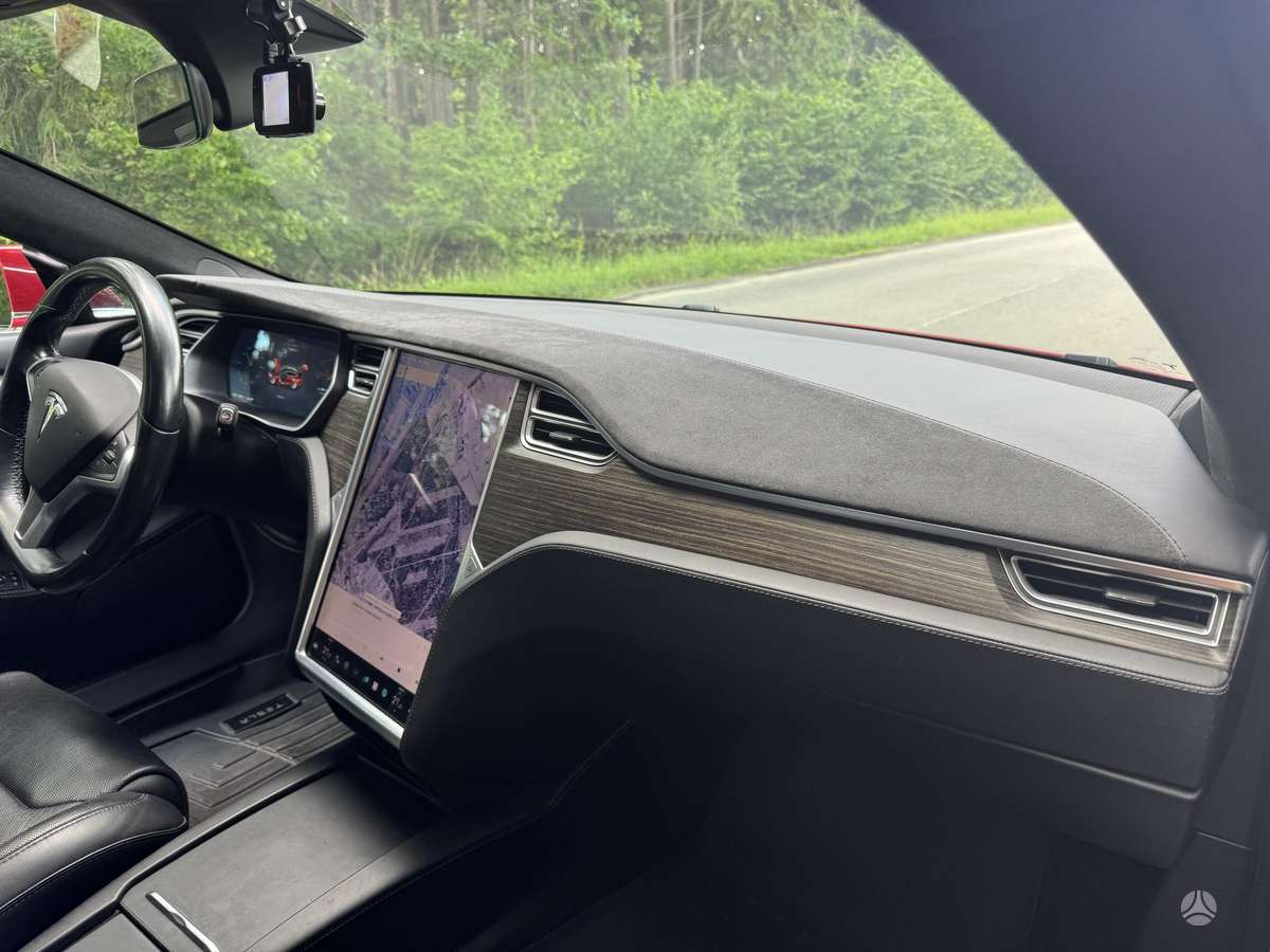 Tesla Model S, 90 kWh, saloon / sedan