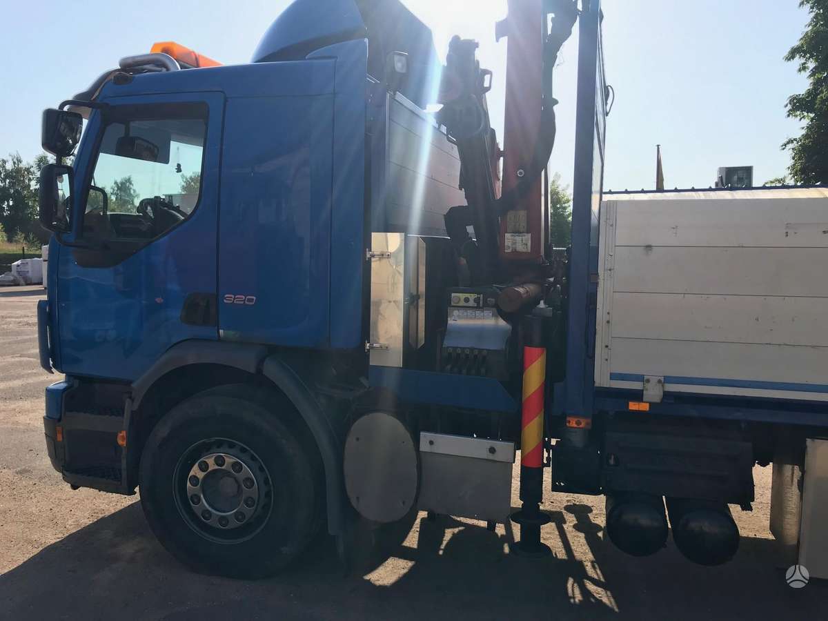 Volvo FE 320  Su kranu  PALFINGER, su kranu