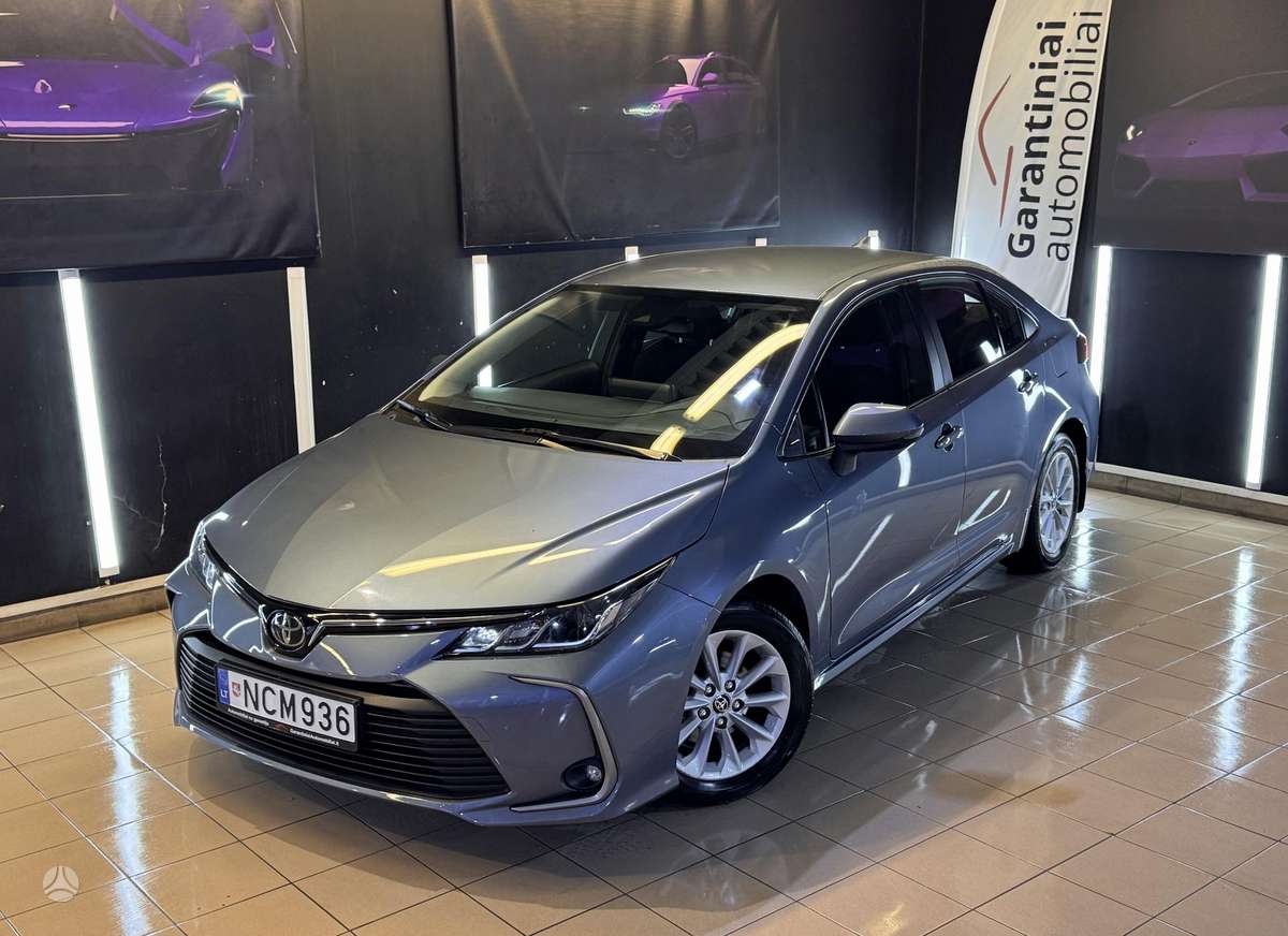 Toyota Corolla, 1.8 l., saloon / sedan