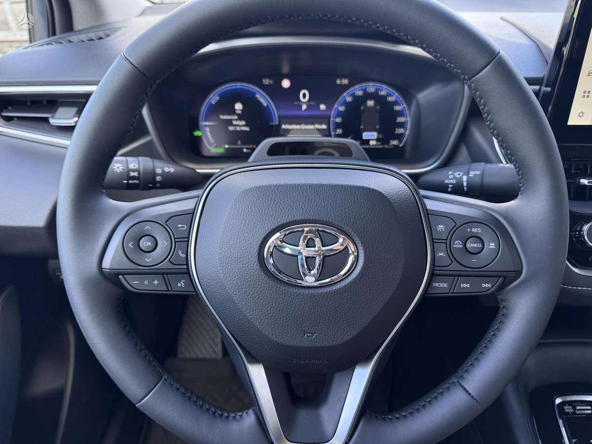 Toyota Corolla, 1.8 l., sedanas