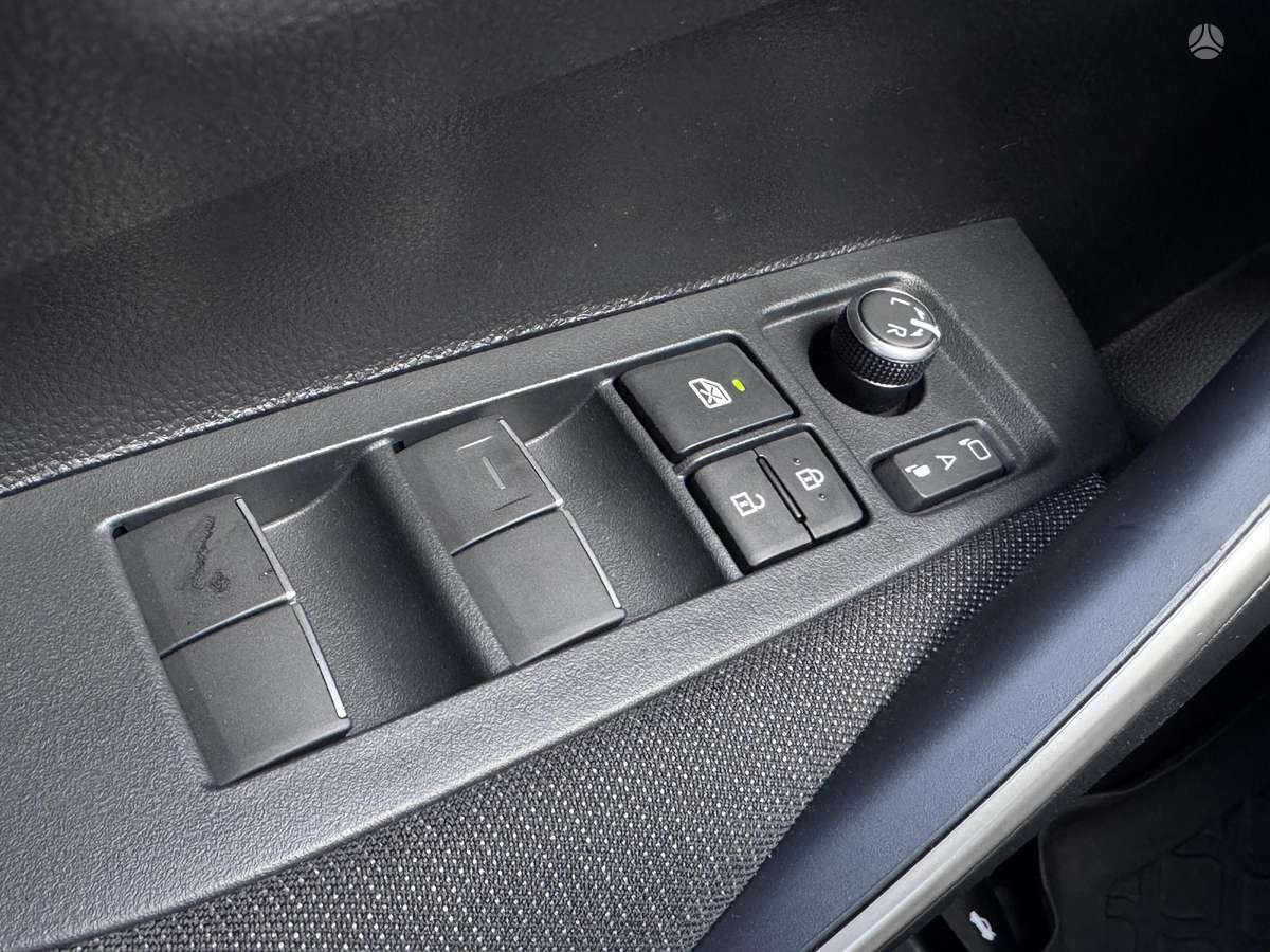 Toyota Corolla, 1.8 l., sedanas