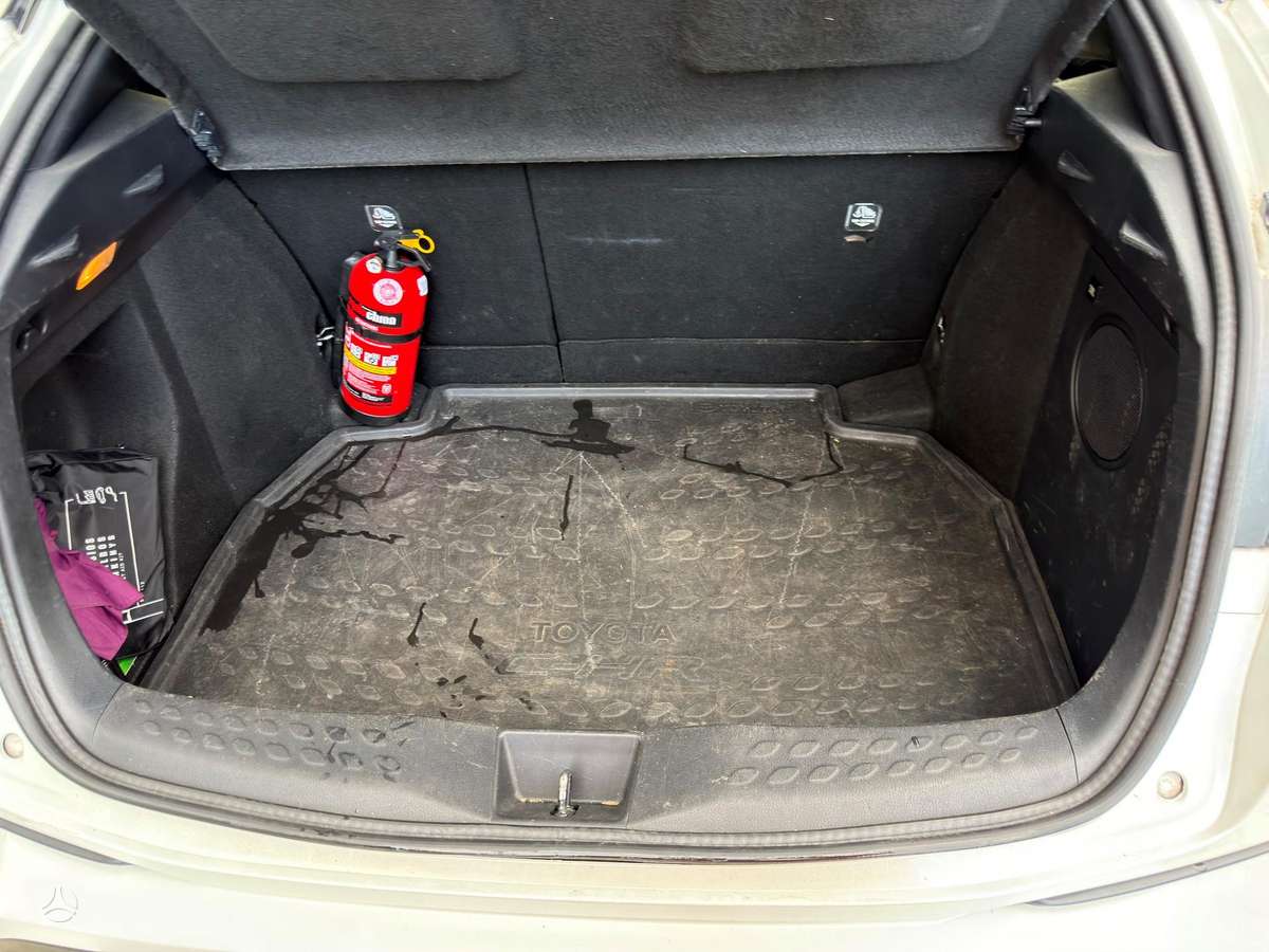 Toyota C-HR - 12