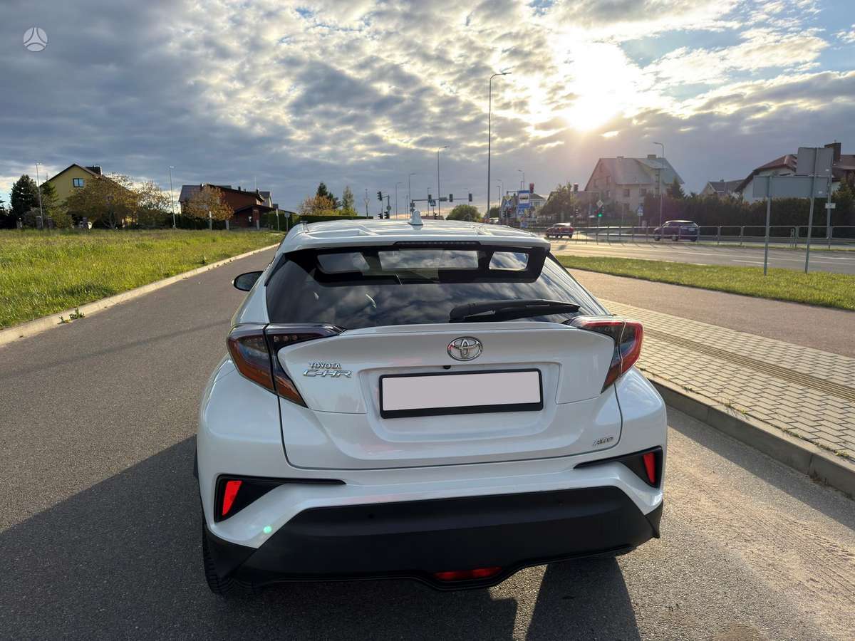 Toyota C-HR - 5