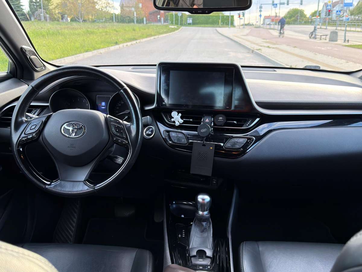 Toyota C-HR - 8