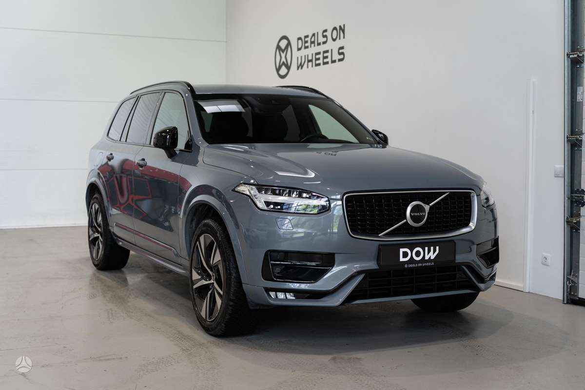 Volvo XC90 - 1