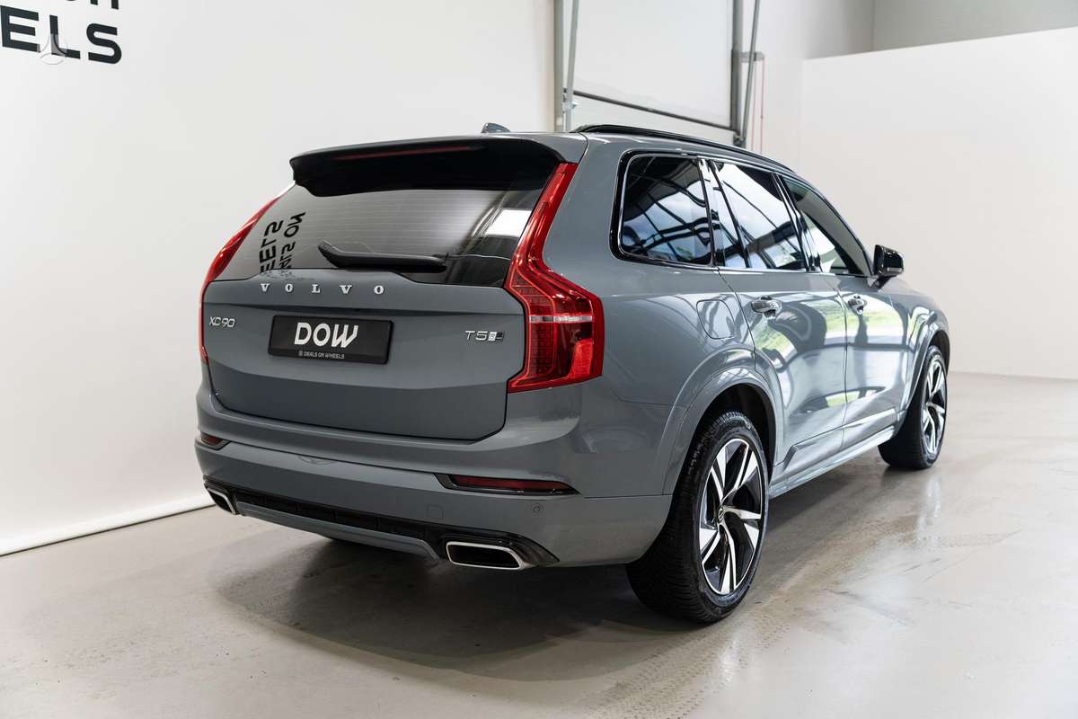 Volvo XC90 - 6