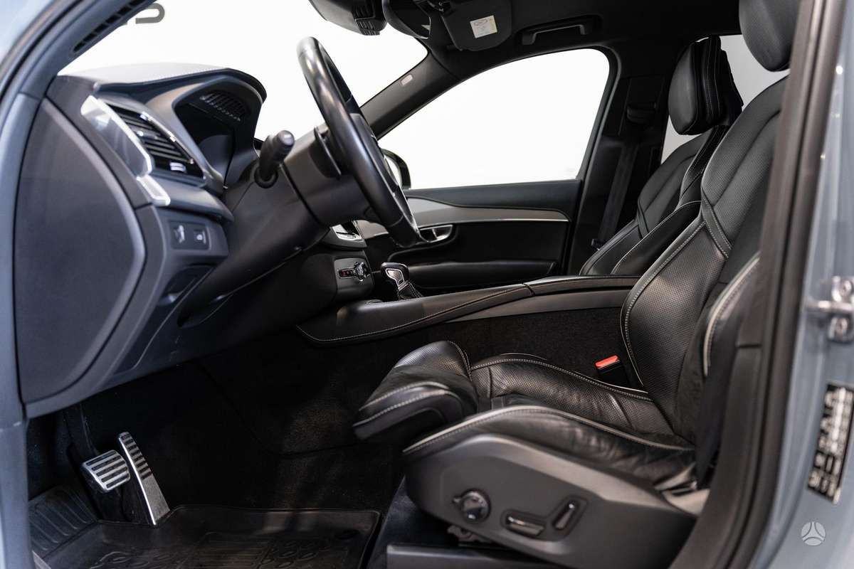 Volvo XC90 - 12