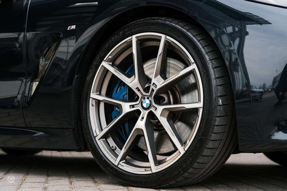 BMW M850, 4.4 l., coupe