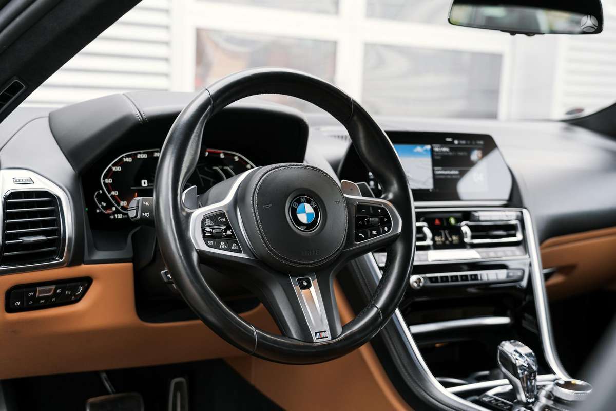 BMW M850, 4.4 l., coupe