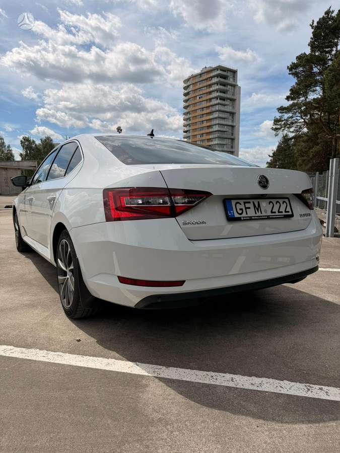 Skoda Superb, 2.0 l., hatchback