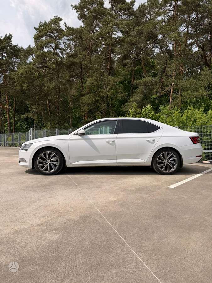 Skoda Superb, 2.0 l., hatchback