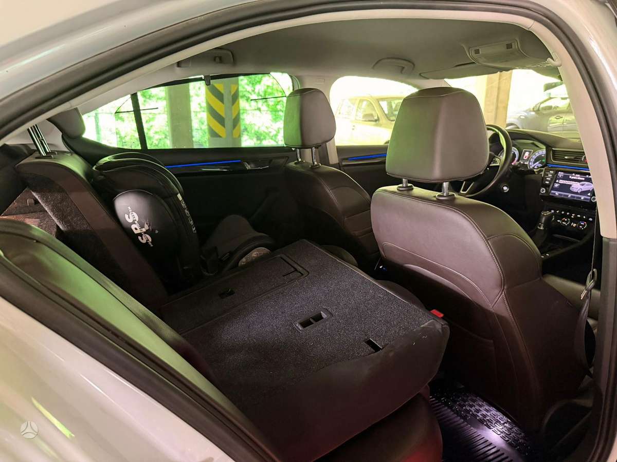 Skoda Superb, 2.0 l., hatchback