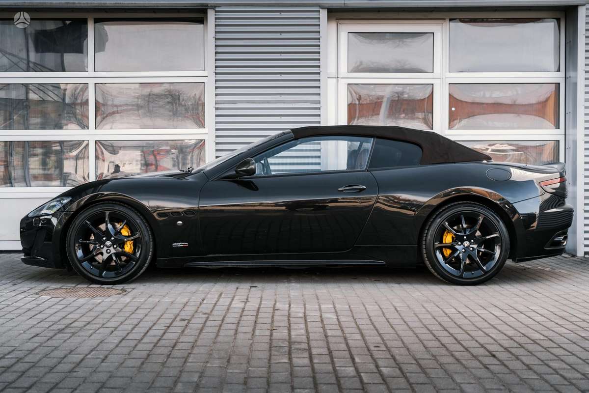 Maserati GranCabrio, 4.7 l., Кабриолет
