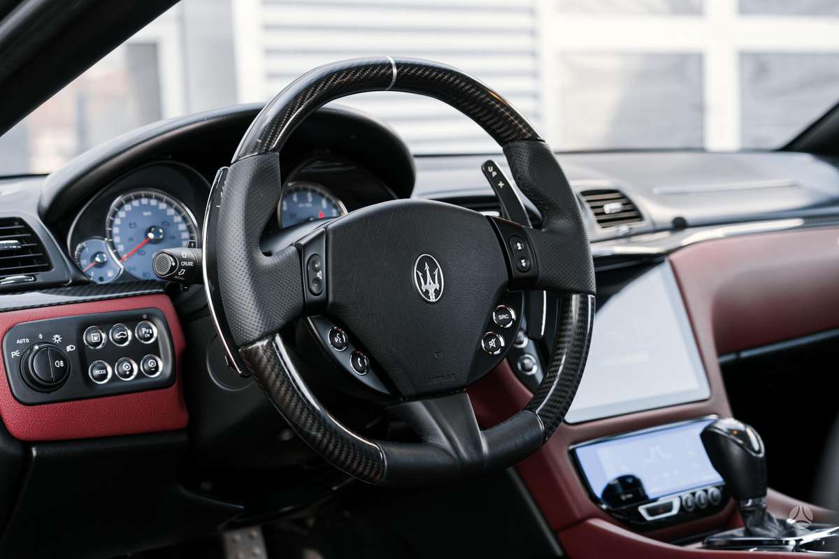 Maserati GranCabrio, 4.7 l., Кабриолет