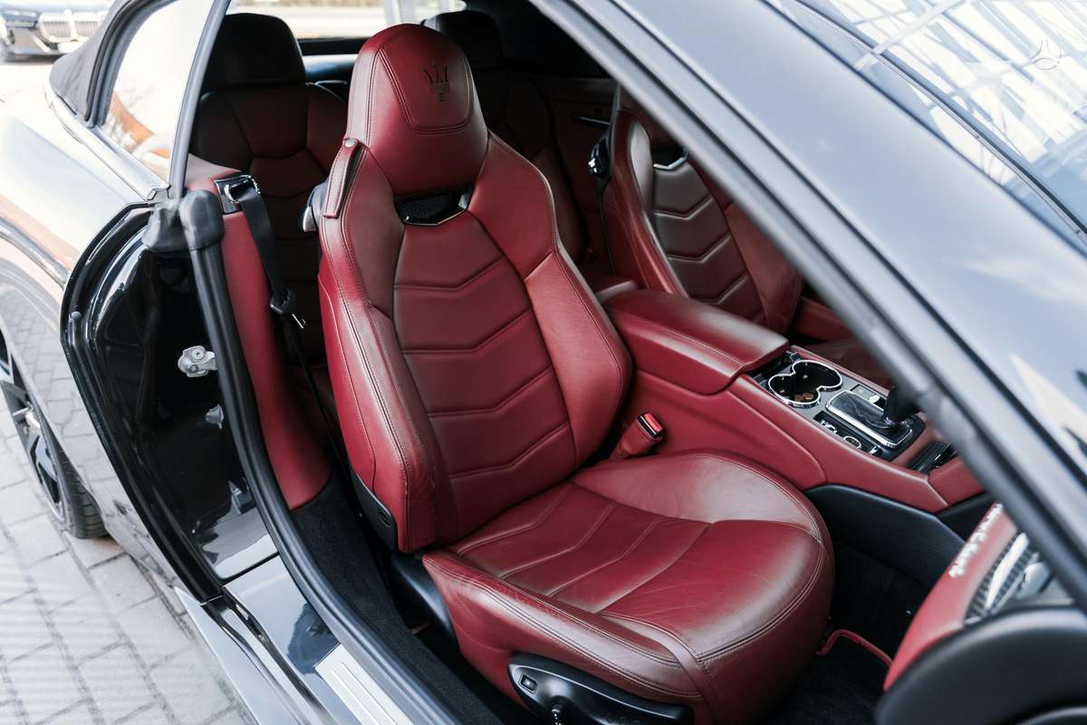 Maserati GranCabrio, 4.7 l., Кабриолет