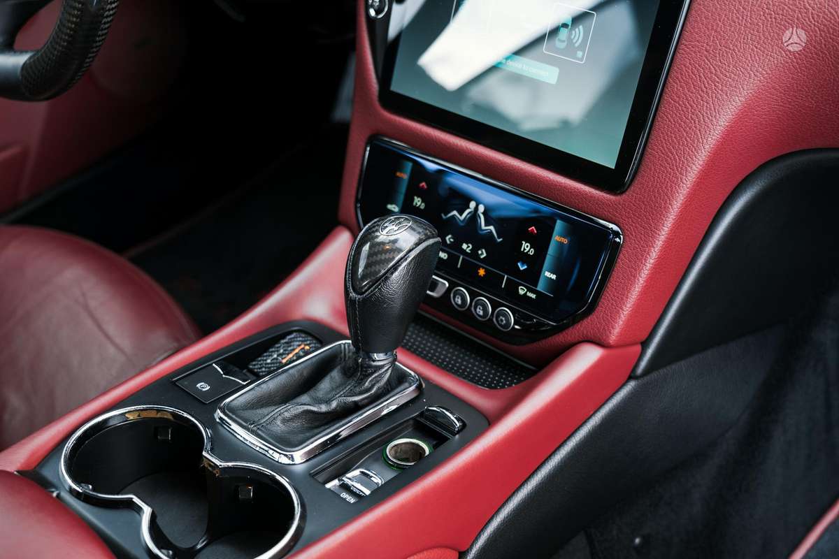 Maserati GranCabrio, 4.7 l., Кабриолет