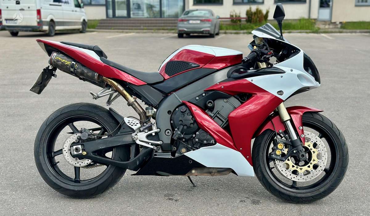 Yamaha R1 1000cc, superbikes