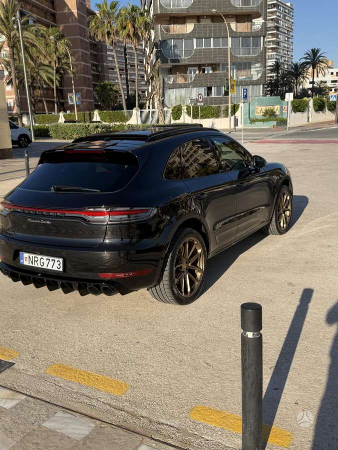 Porsche Macan - 4