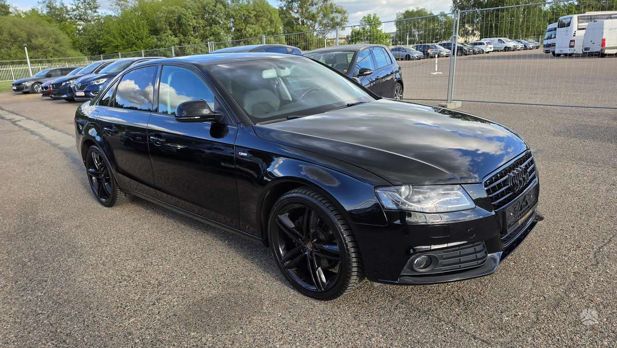 Audi A4, 1.8 l., Седан