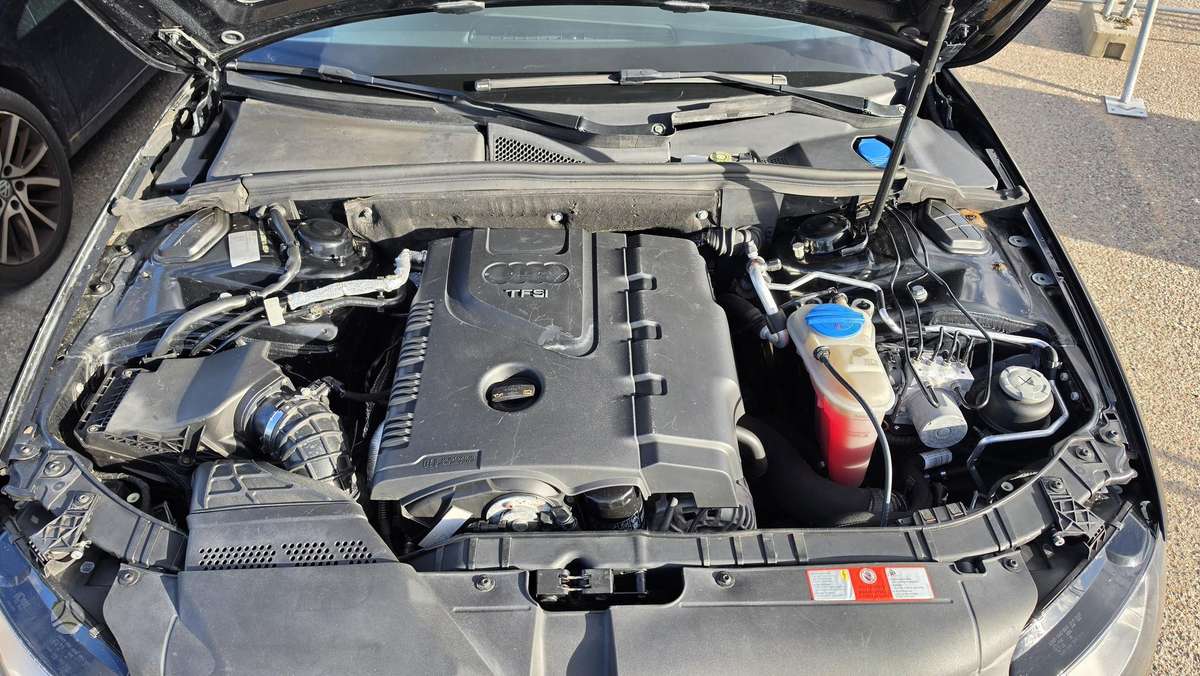 Audi A4, 1.8 l., Седан