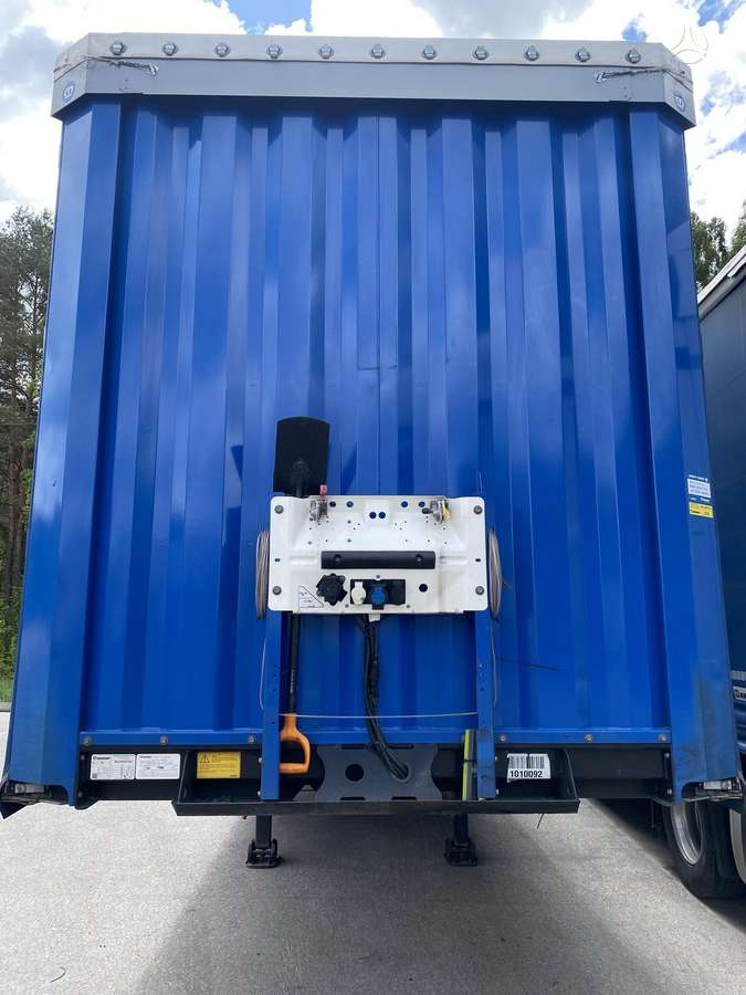 Krone, curtain / tarpaulin
