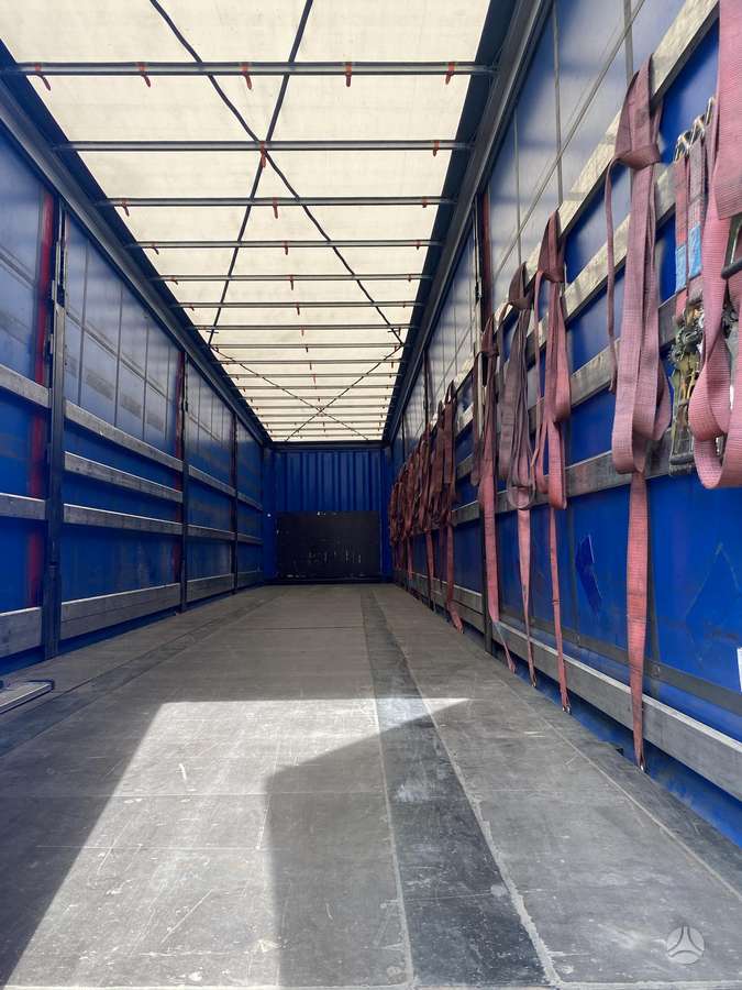 Krone, curtain / tarpaulin