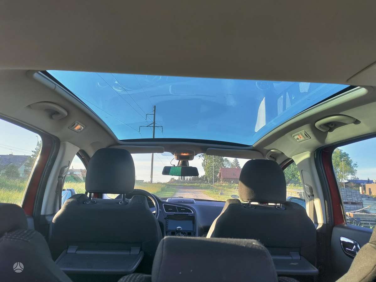 Peugeot 5008 - 3