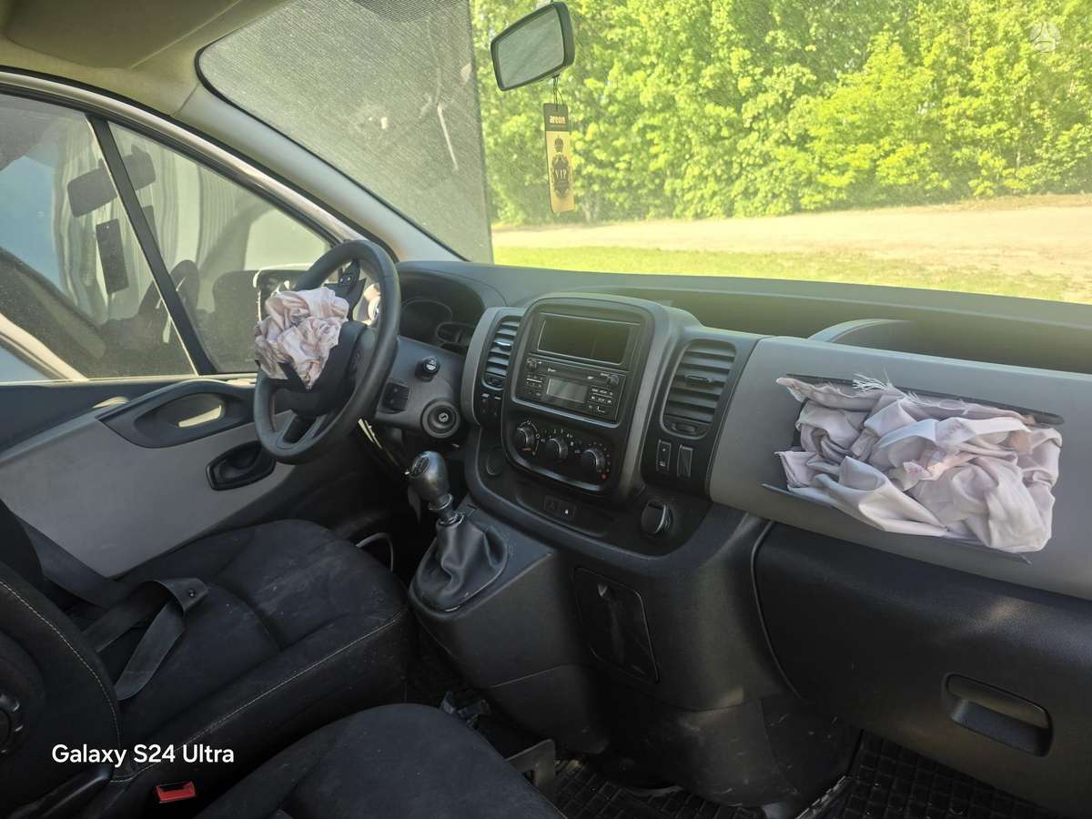 Renault TRAFIC, keleiviniai mikroautobusai