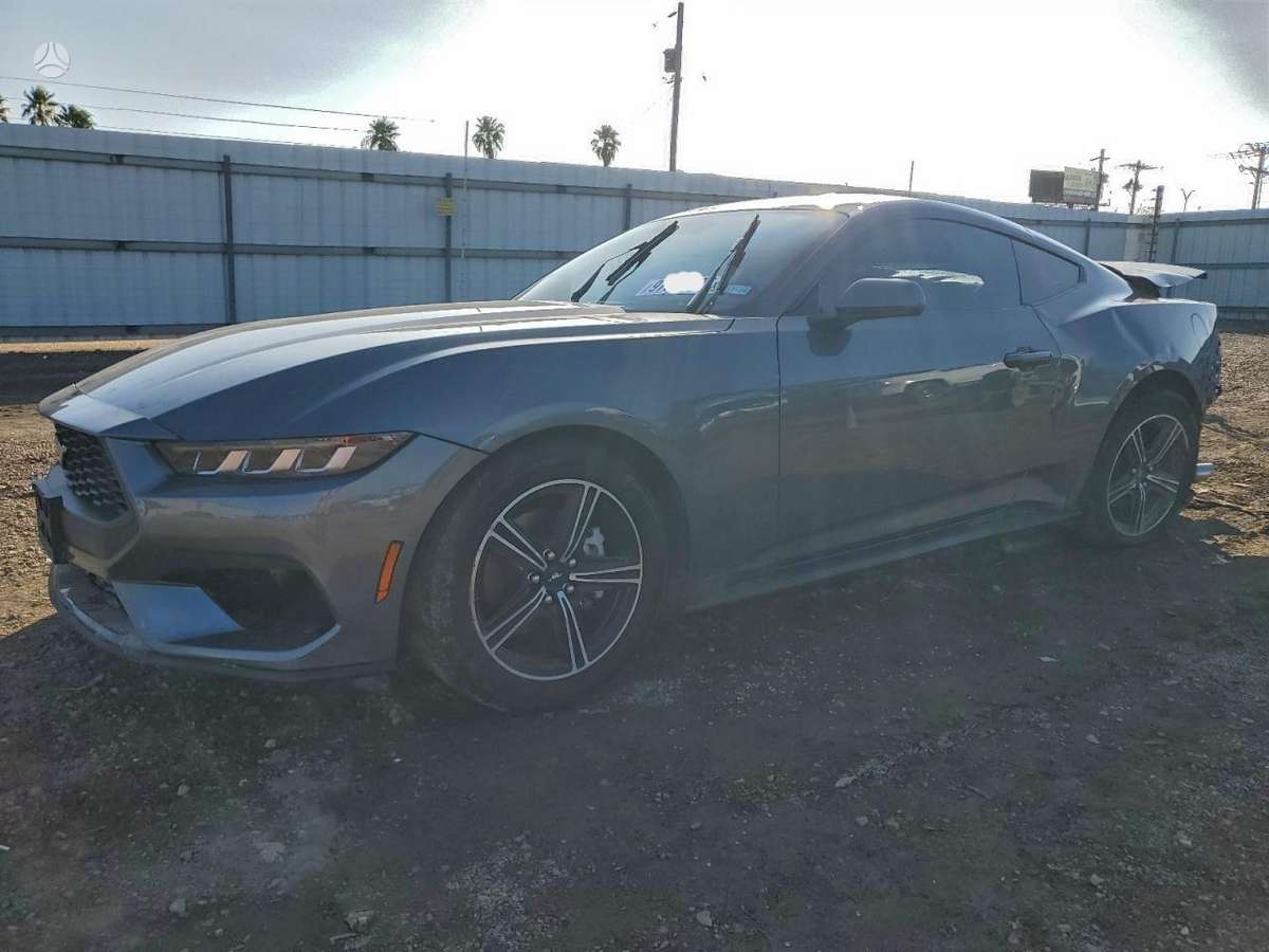 Ford Mustang rezerves daļās