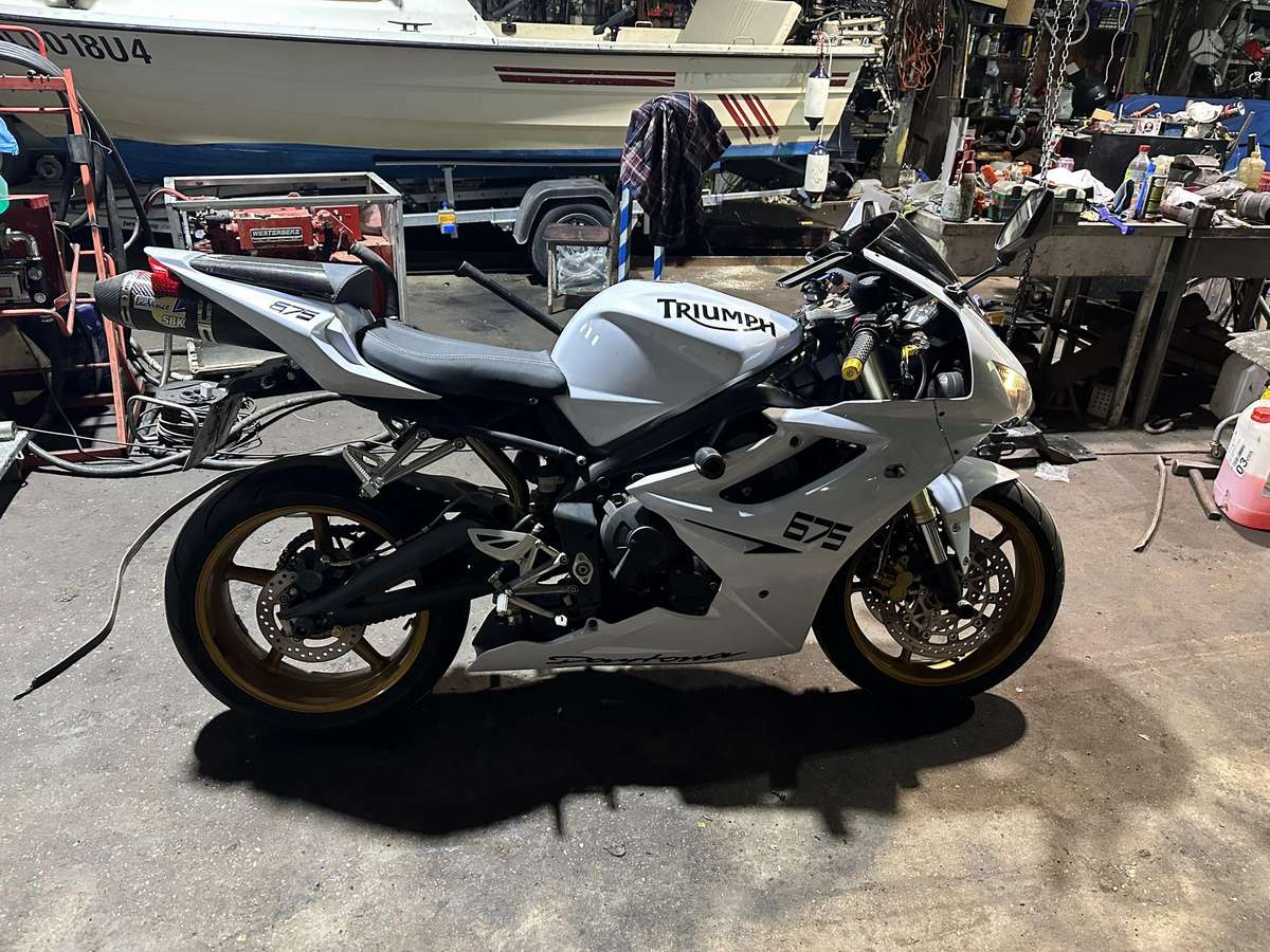 Triumph Daytona 675cc, superbikes