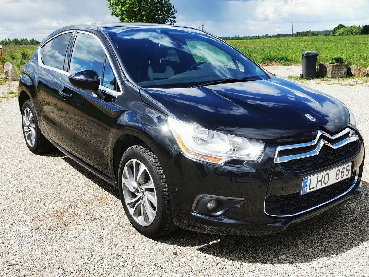 Citroen DS4, 1.6 l., hatchback