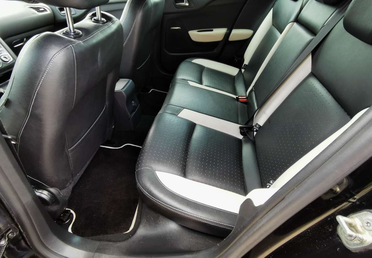 Citroen DS4, 1.6 l., hatchback