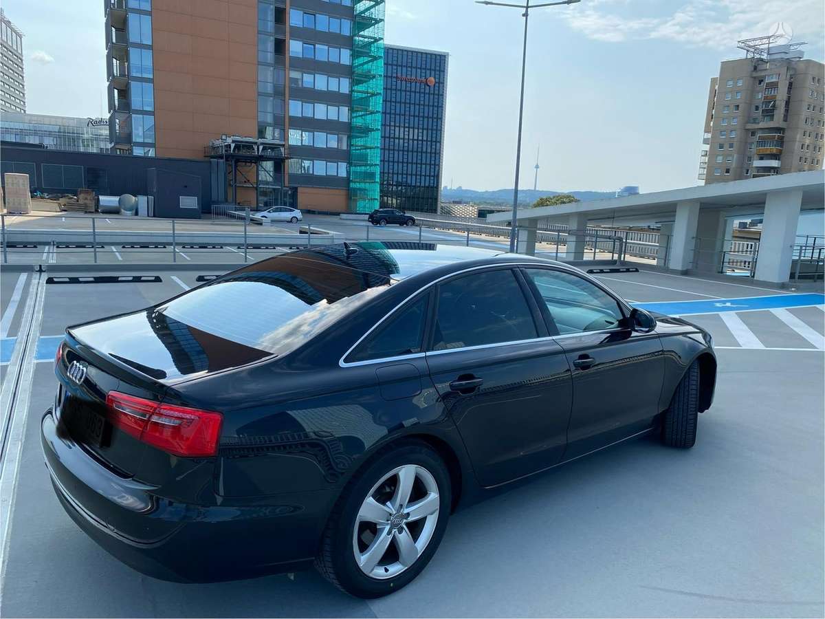 Audi A6, 2.0 l., Седан