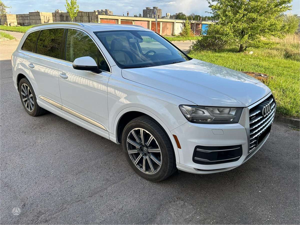 Audi Q7, 3.0 l., off-road / crossover