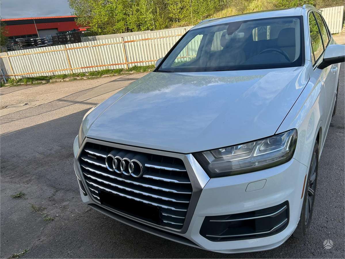 Audi Q7, 3.0 l., off-road / crossover