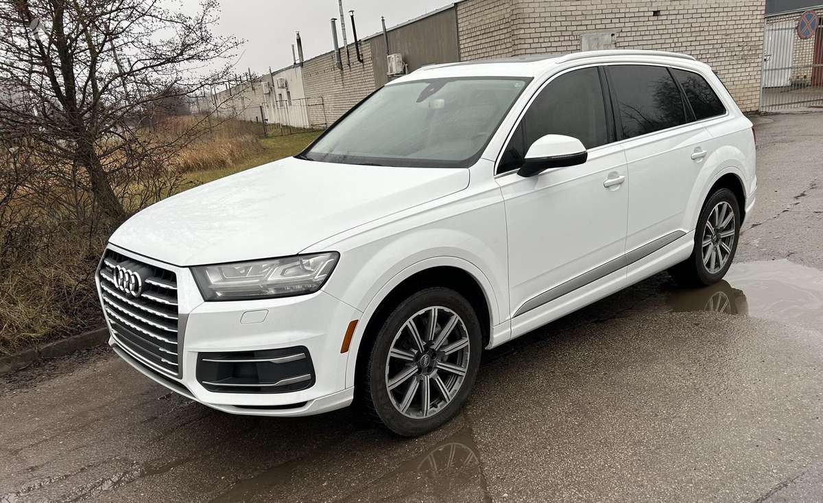 Audi Q7, 3.0 l., off-road / crossover