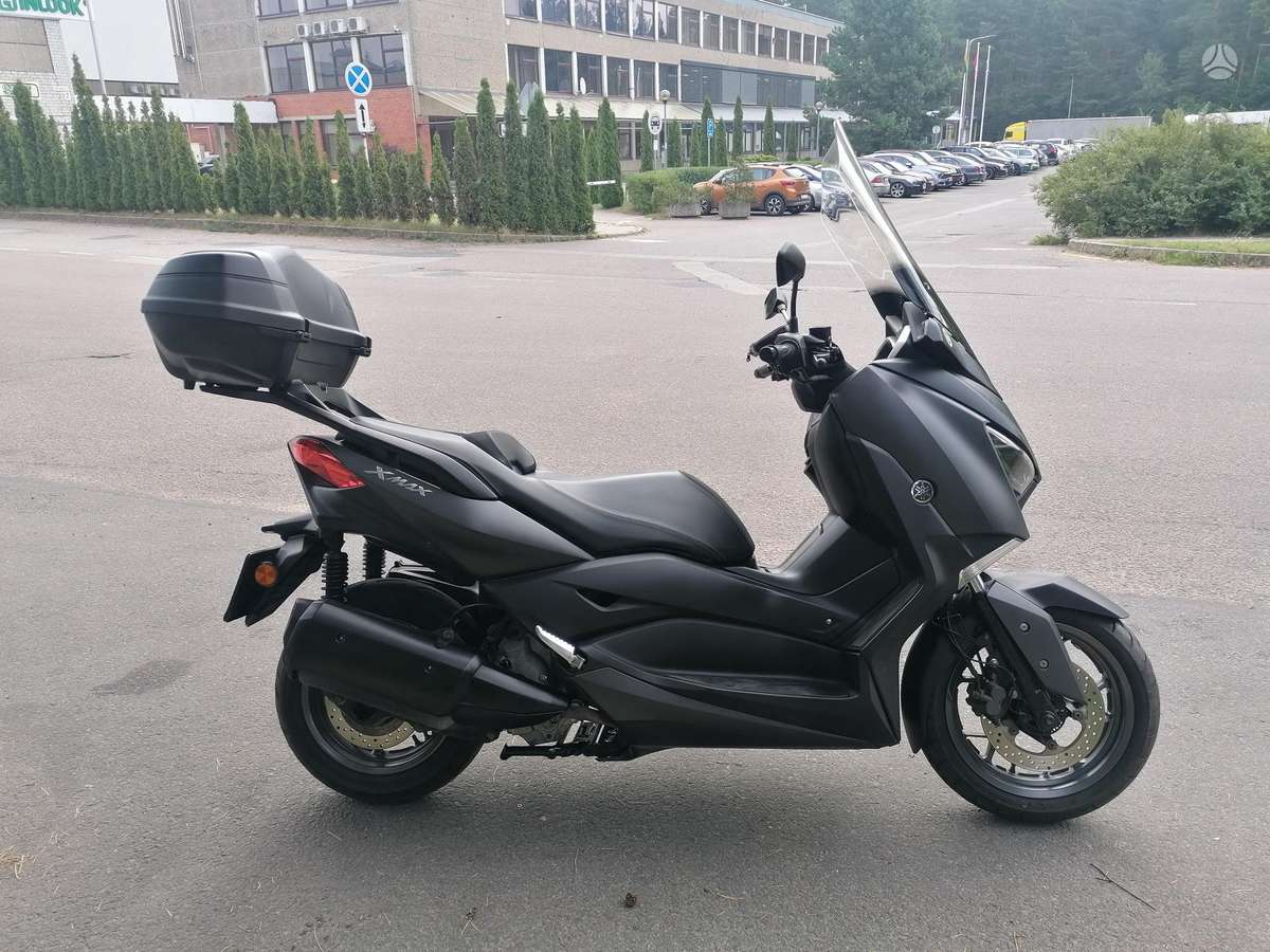 Yamaha X-max 300cc, scooters / mopeds