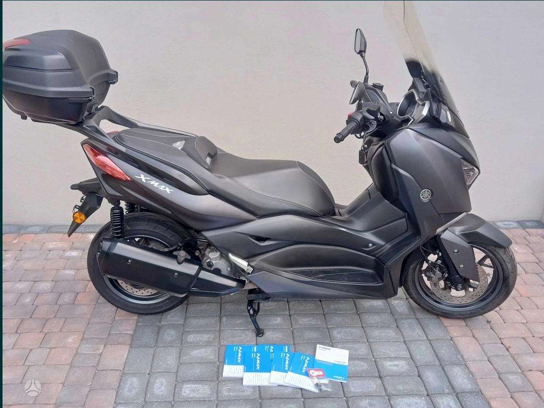 Yamaha X-max 300cc, scooters / mopeds
