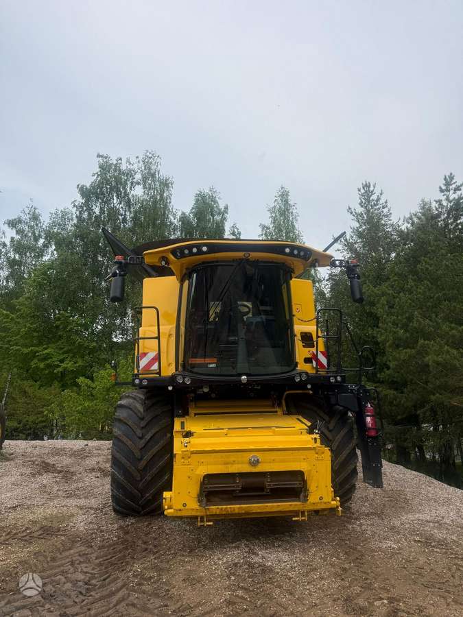 New Holland CR 9.90, комбайны