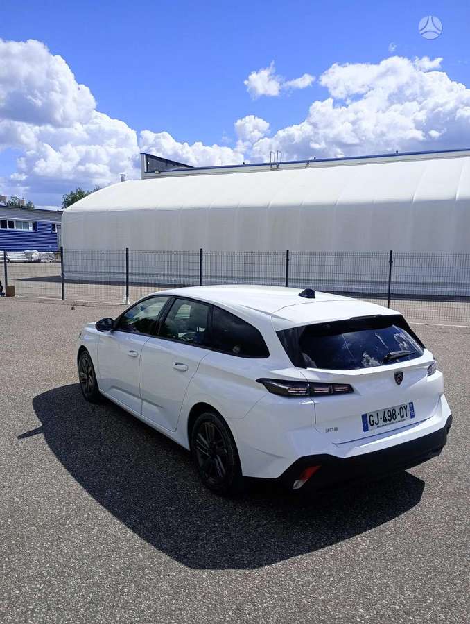 Peugeot 308 - 8