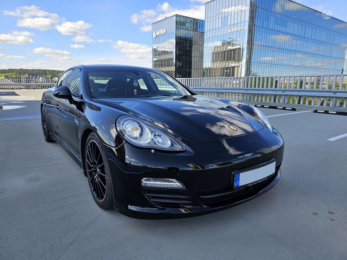 Porsche Panamera, 3.0 l., Седан