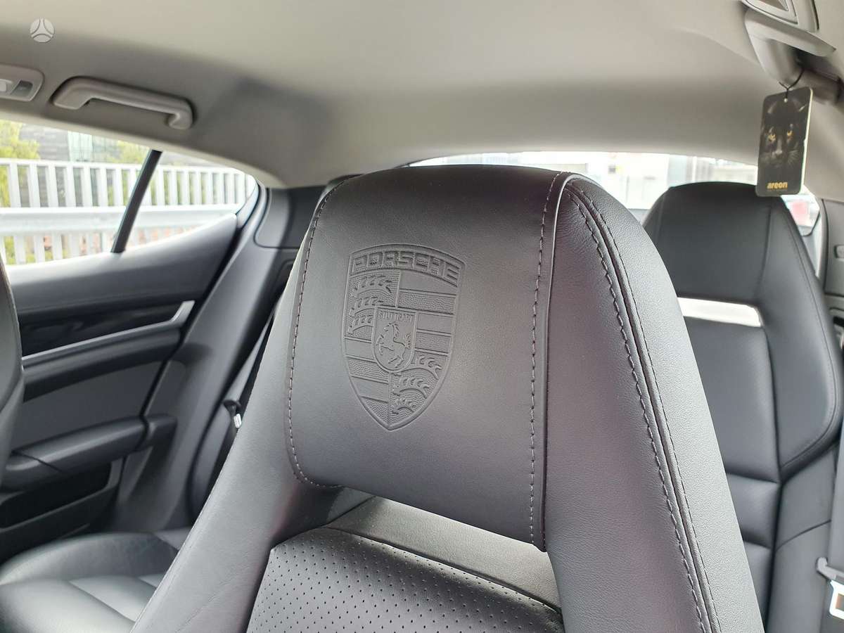 Porsche Panamera, 3.0 l., Седан