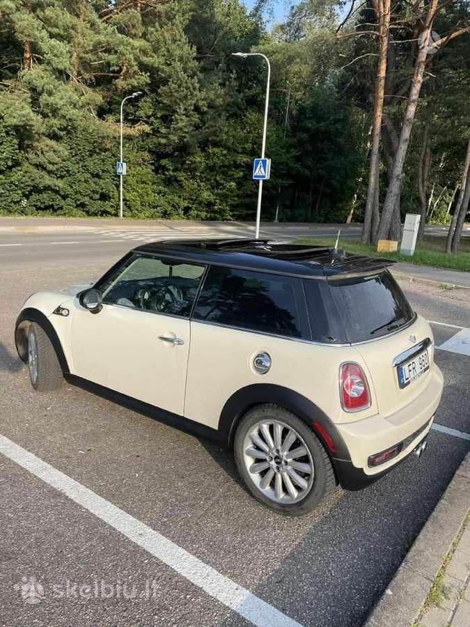 Mini Cooper S, 1.6 l., hatchback