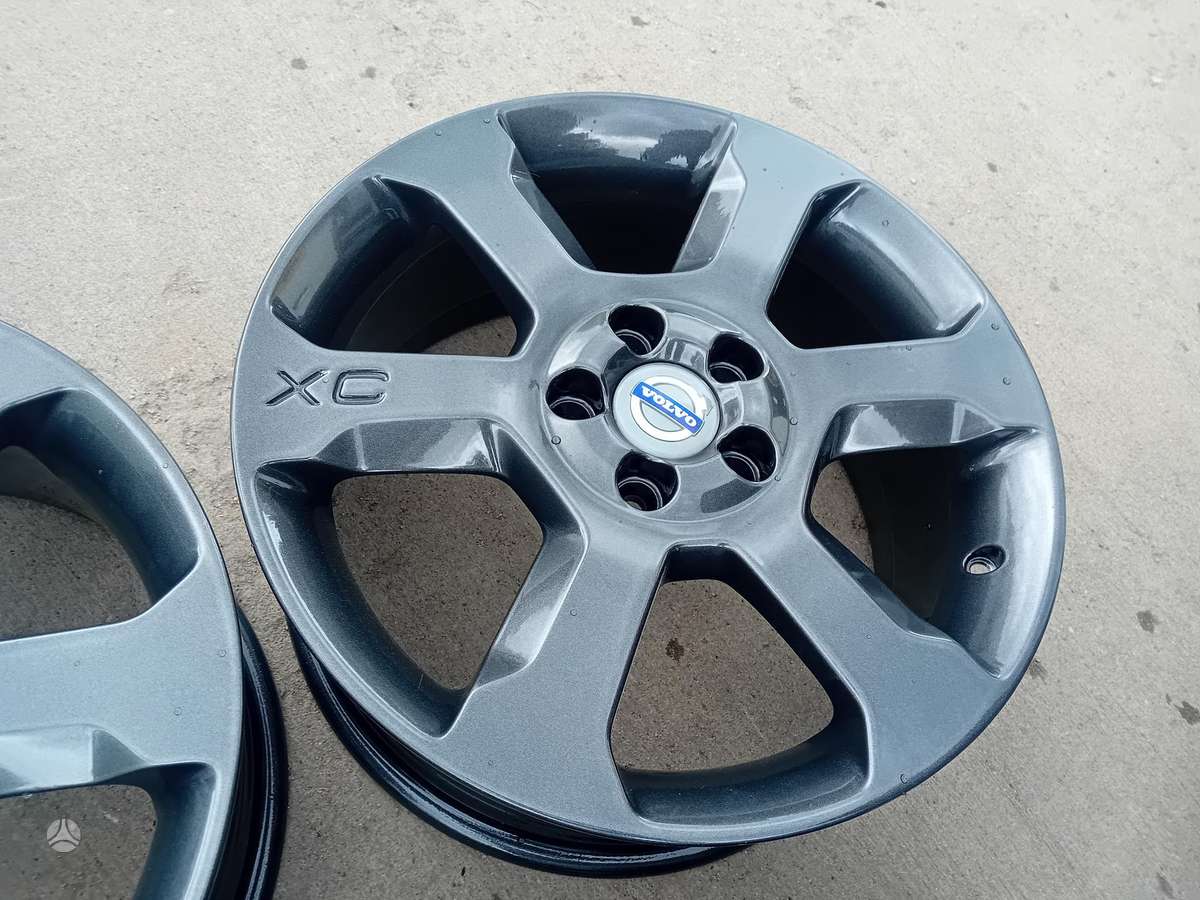 Volvo, lengvojo lydinio, R17