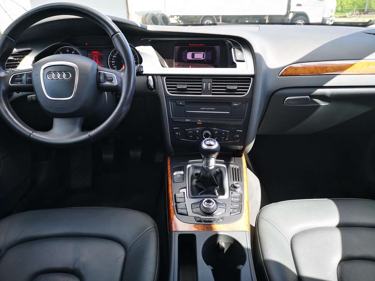 Audi A4, 1.8 l., universalas