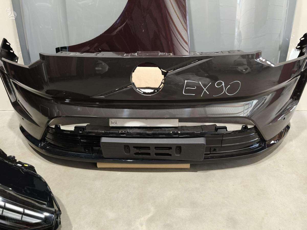 Volvo EX90