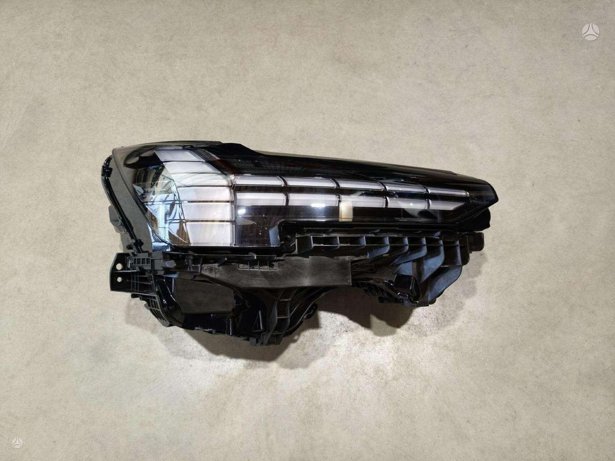 Volvo EX90
